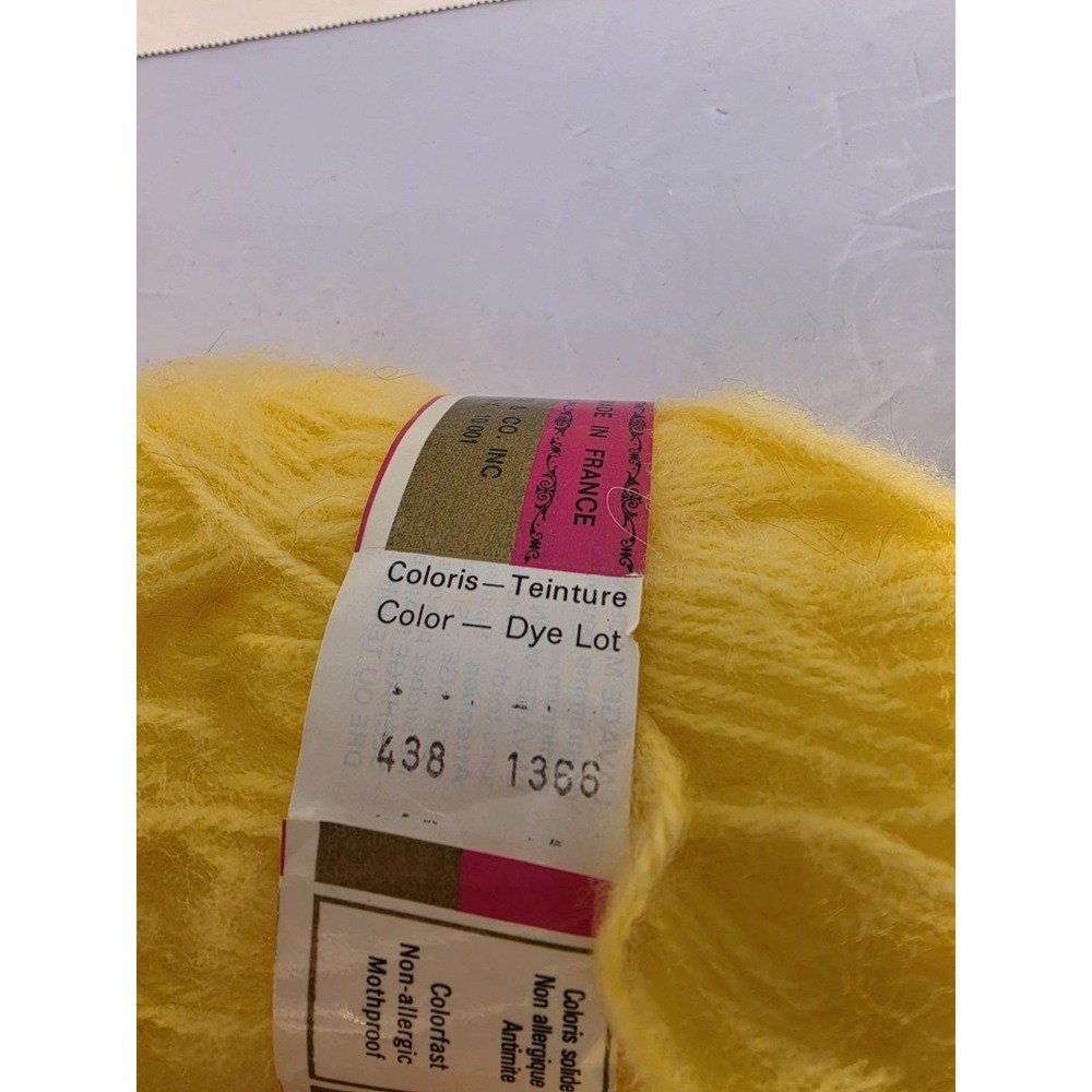 Vintage Unger Fluffy Yarn Lot of 2 Yellow Acrylic Mohair Feel Made in France - Picture 5 of 6